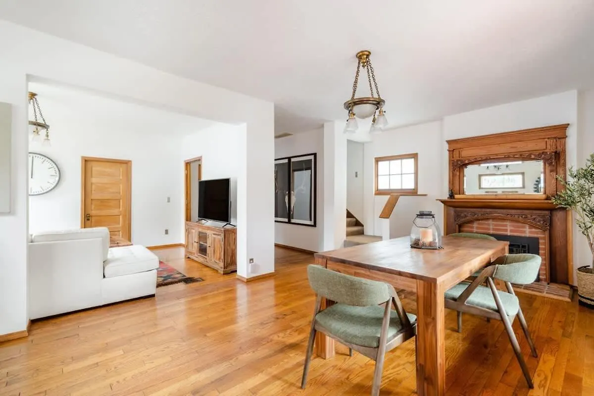 Hébergement de vacances Stay Portland - 4Br Preserved 1907 Classic Craftsman