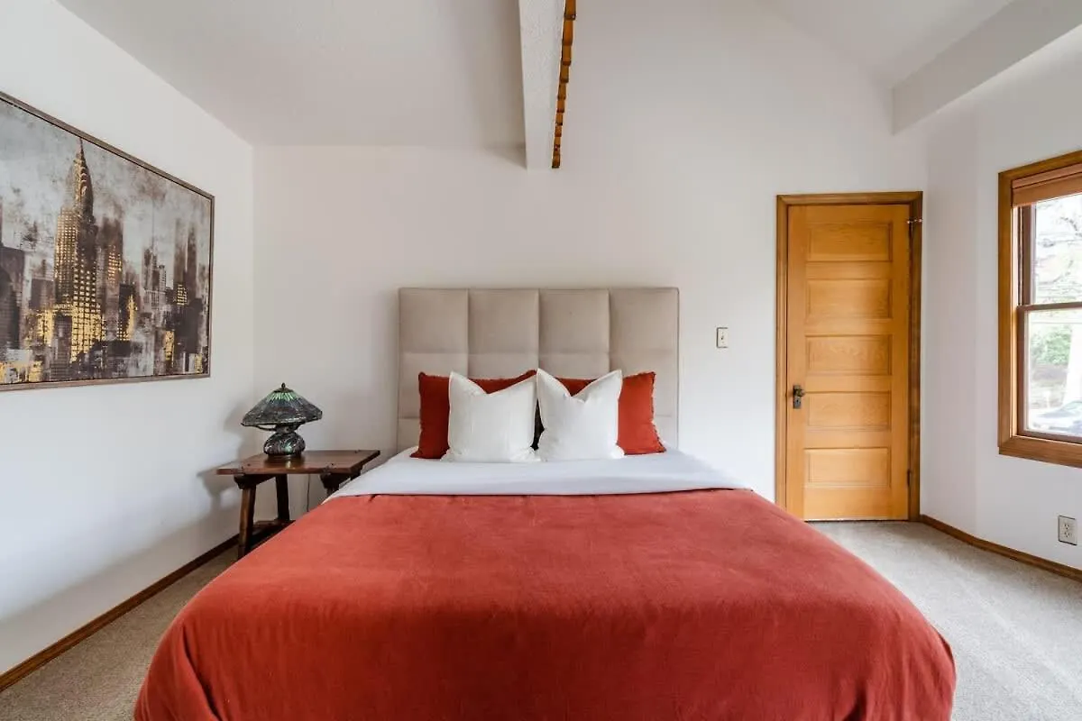 Stay Portland - 4Br Preserved 1907 Classic Craftsman Hébergement de vacances